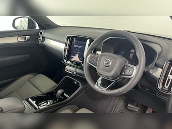 Used Volvo XC40 2023 for sale - 78906299: Photo