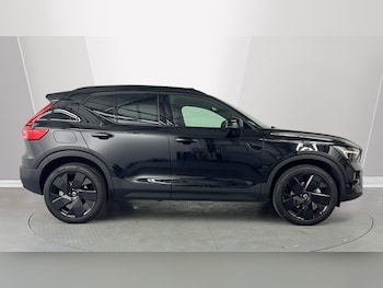 Used Volvo XC40 2026 for sale - 78320622: Photo