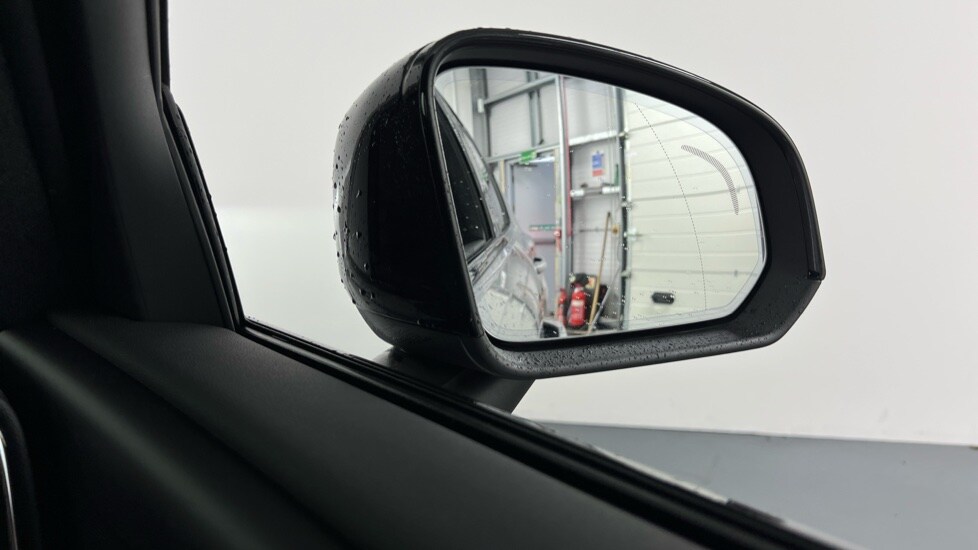 Used Volvo XC40 2025 for sale - 77031419: Photo 31