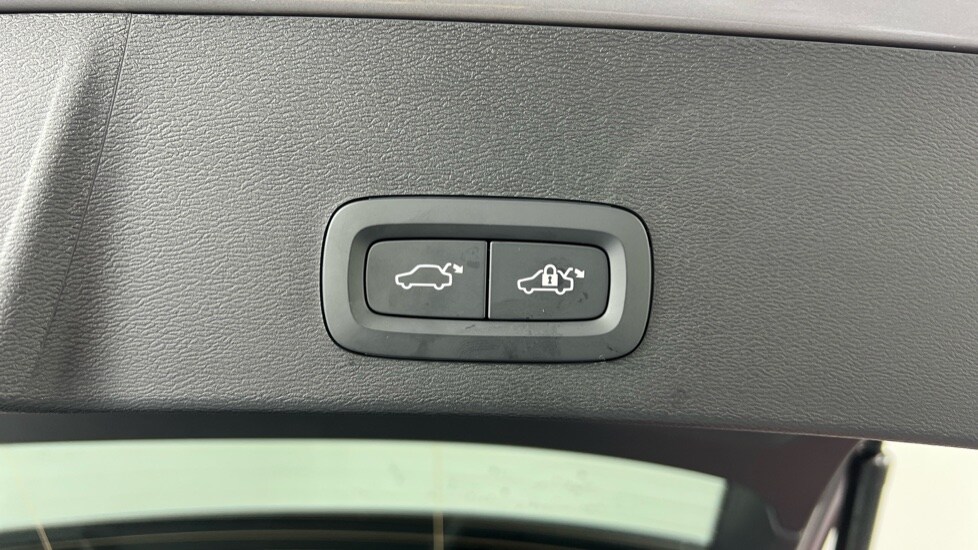 Used Volvo XC40 2025 for sale - 77031419: Photo 34