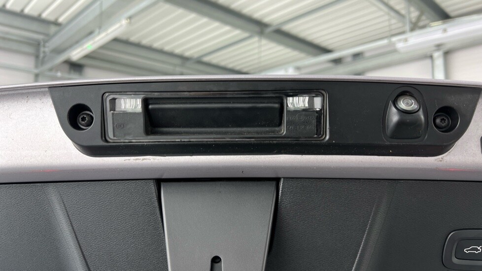 Used Volvo XC40 2025 for sale - 77031419: Photo 35