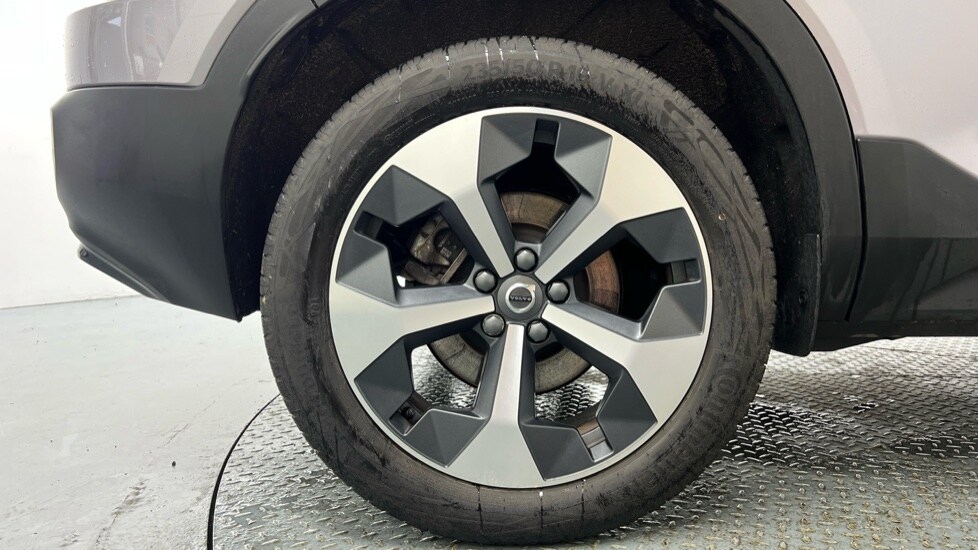 Used Volvo XC40 2025 for sale - 77031419: Photo 9