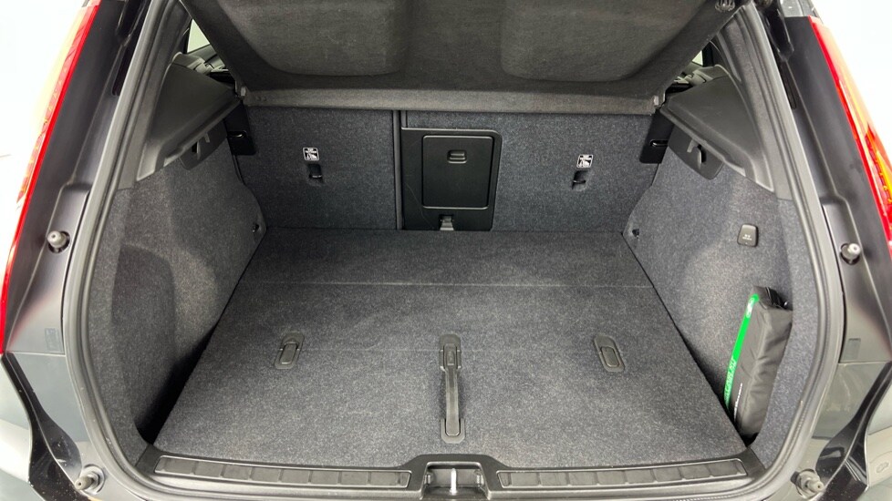 Used Volvo XC40 2023 for sale - 78123079: Photo 13