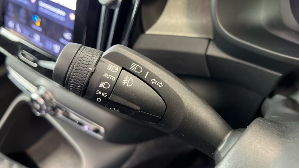 Used Volvo XC40 2023 for sale - 78123079: Photo 19