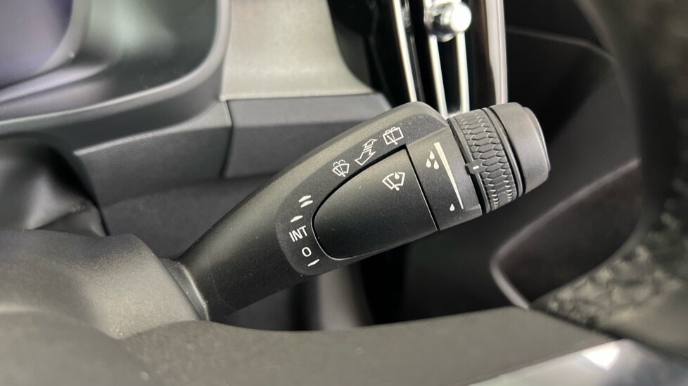 Used Volvo XC40 2023 for sale - 78123079: Photo 22