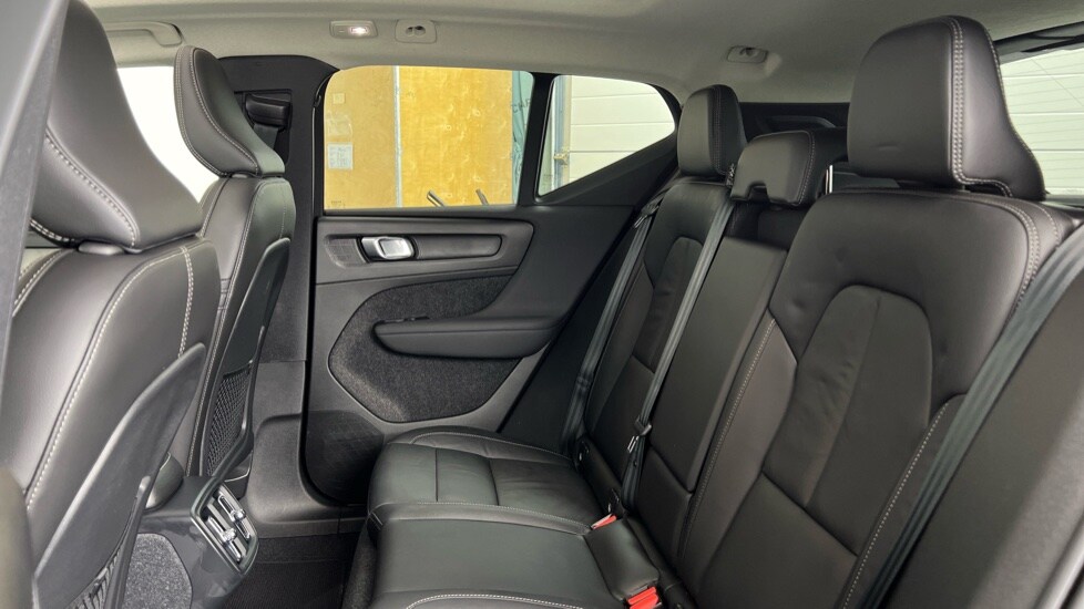 Used Volvo XC40 2023 for sale - 78123079: Photo 30