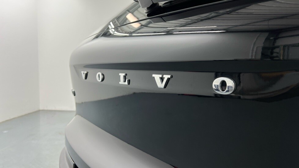 Used Volvo XC40 2023 for sale - 78123079: Photo 34