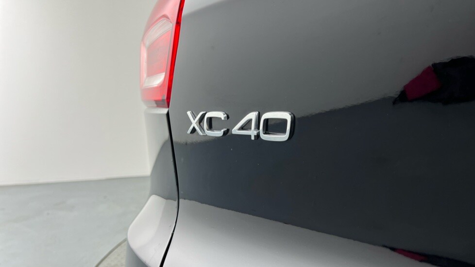 Used Volvo XC40 2023 for sale - 78123079: Photo 35