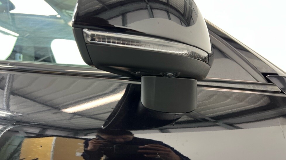 Used Volvo XC40 2023 for sale - 78123079: Photo 41