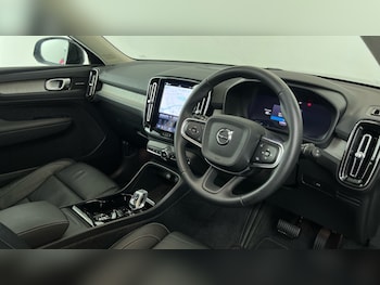 Used Volvo XC40 2023 for sale - 78123079: Photo