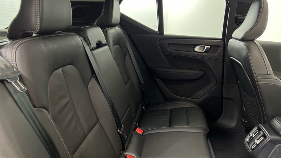 Used Volvo XC40 2023 for sale - 78123079: Photo 6