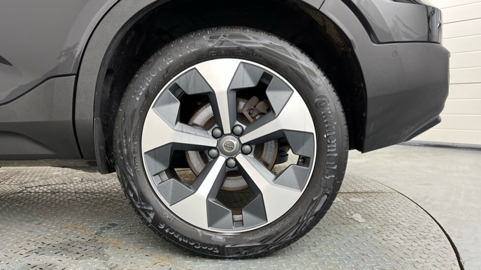 Used Volvo XC40 2023 for sale - 78123079: Photo 9