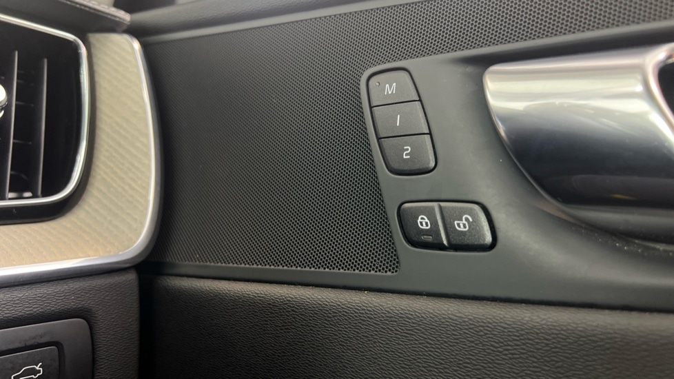 Used Volvo XC60 2020 for sale - 76652412: Photo 36