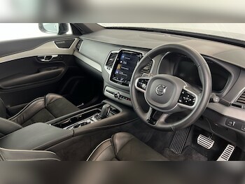 Used Volvo XC90 2022 for sale - 77360543: Photo