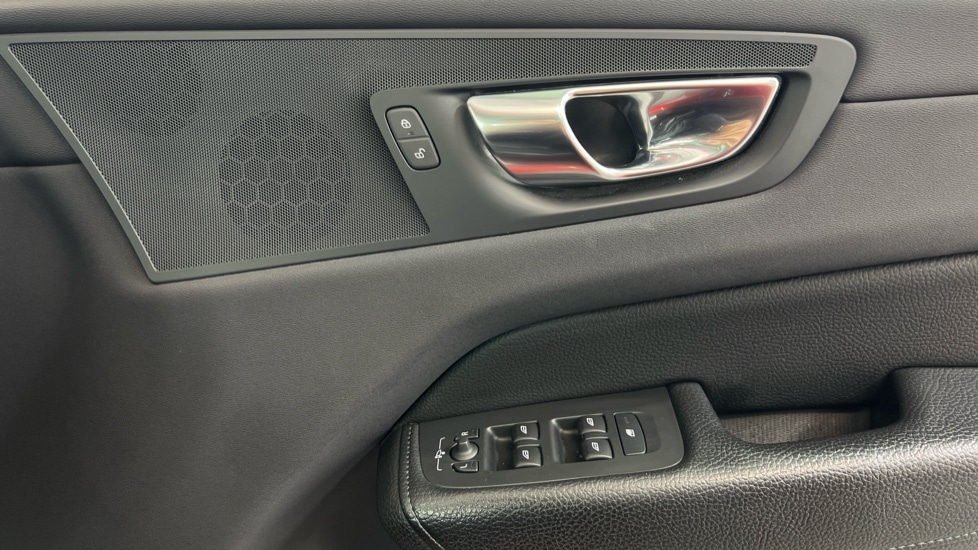 Used Volvo XC60 2022 for sale - 77526083: Photo 29