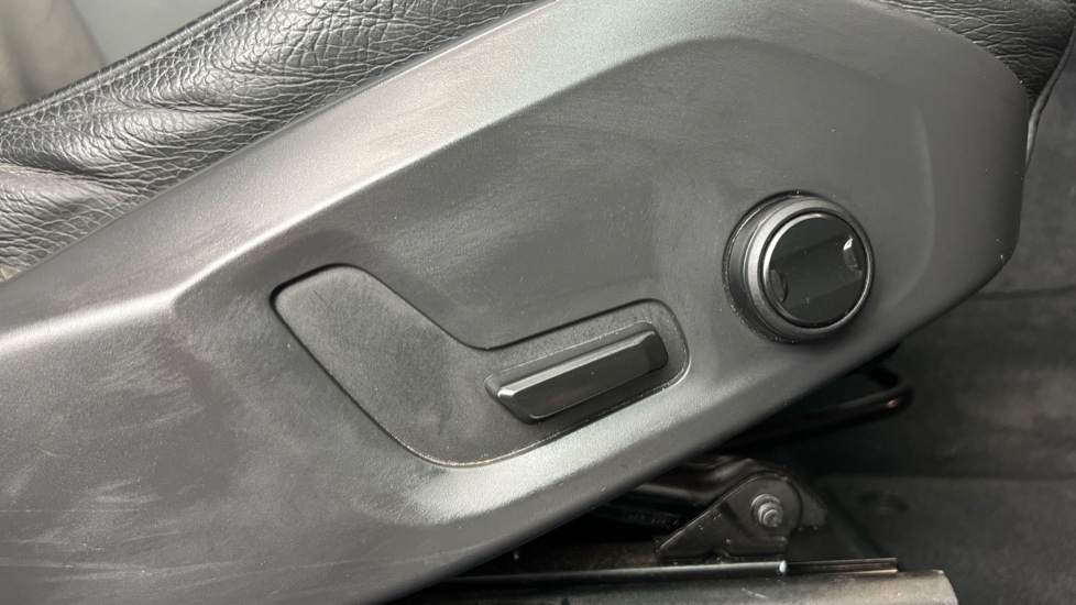 Used Volvo XC60 2022 for sale - 77526083: Photo 30