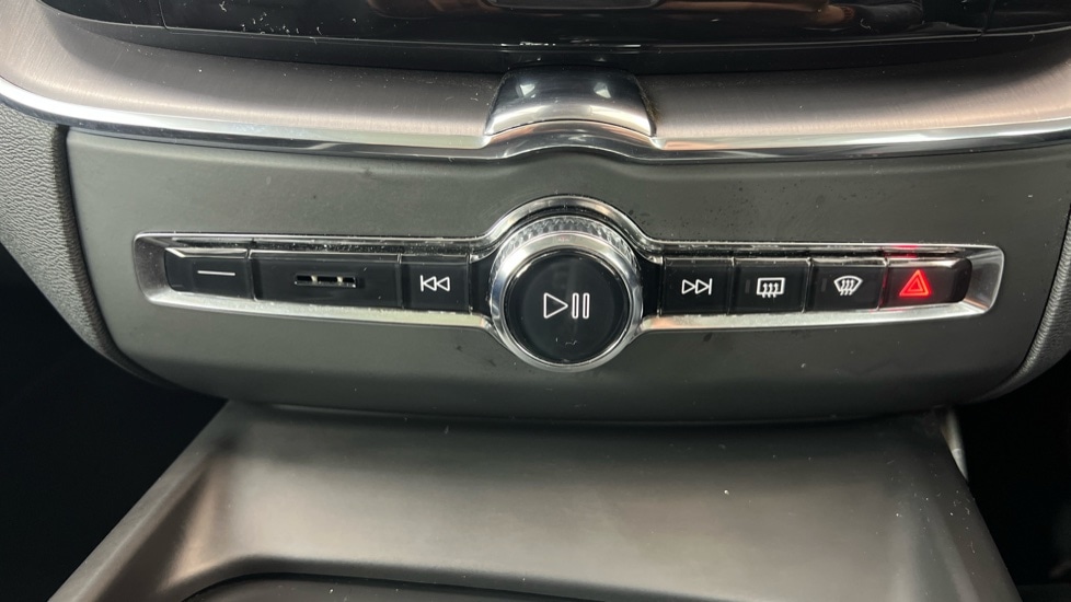 Used Volvo XC60 2022 for sale - 77526083: Photo 36