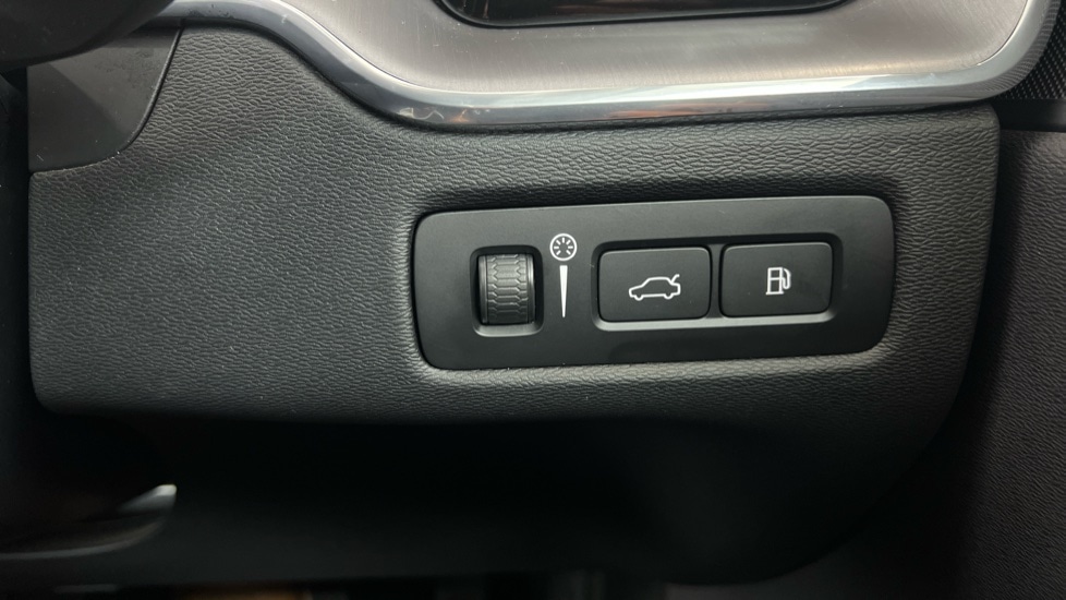 Used Volvo XC60 2022 for sale - 77526083: Photo 44