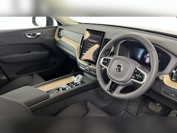Used Volvo XC60 2026 for sale - 78328696: Photo