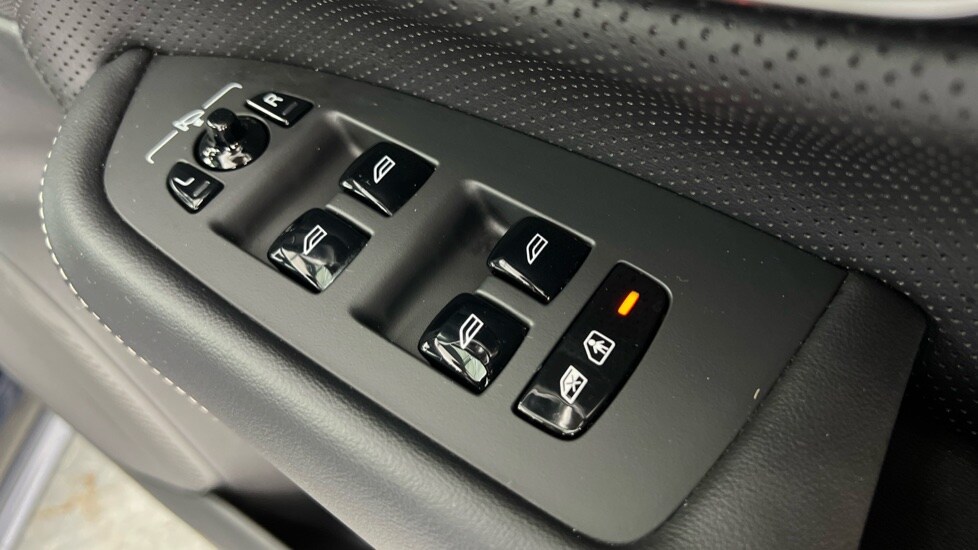 Used Volvo XC90 2023 for sale - 75992674: Photo 22