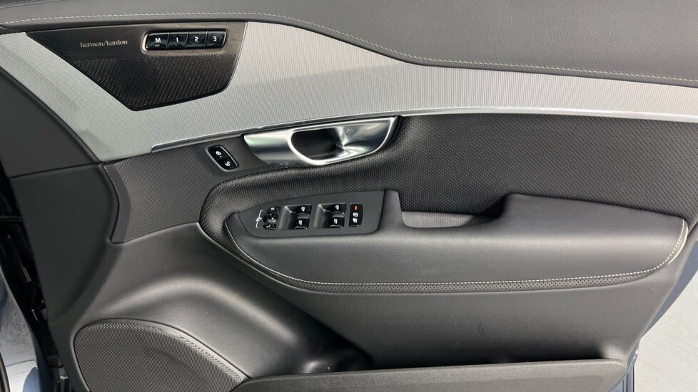 Used Volvo XC90 2023 for sale - 75992674: Photo 27