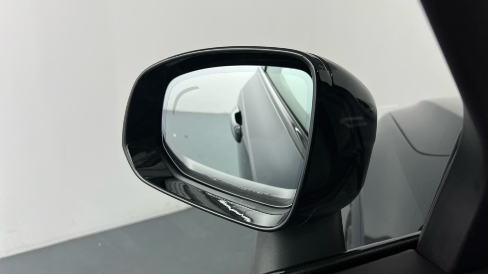 Used Volvo XC90 2023 for sale - 75992674: Photo 30