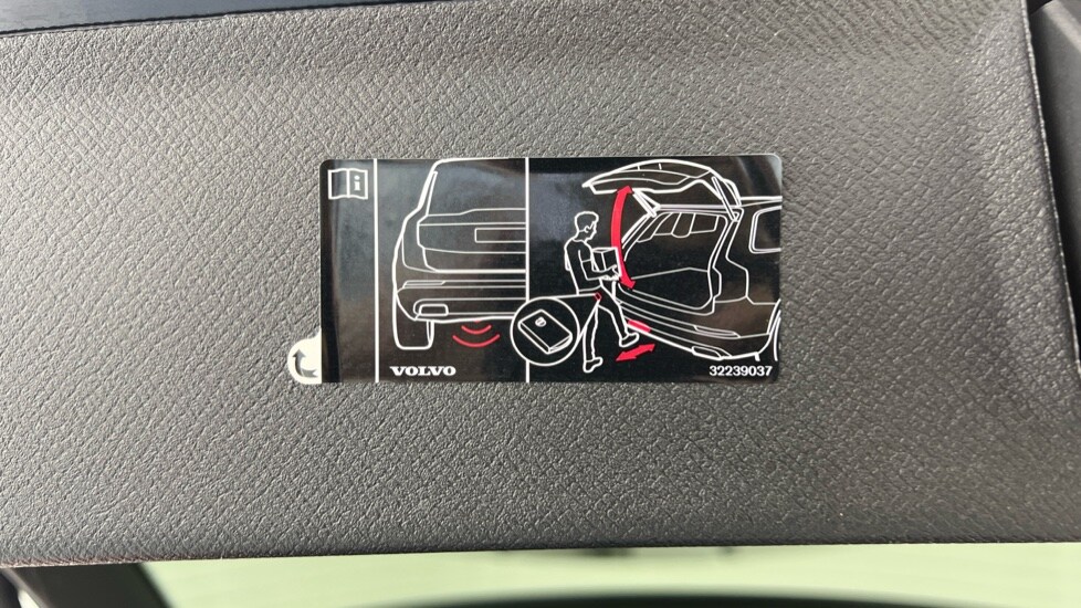 Used Volvo XC90 2023 for sale - 75992674: Photo 38