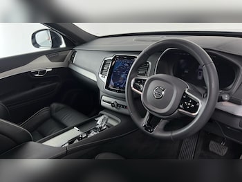Used Volvo XC90 2023 for sale - 75992674: Photo