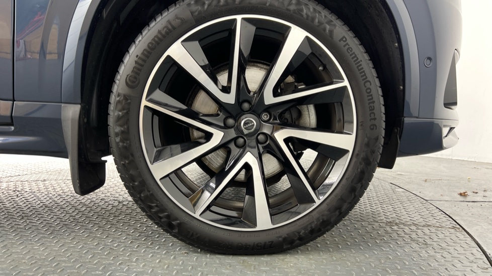 Used Volvo XC90 2023 for sale - 75992674: Photo 9