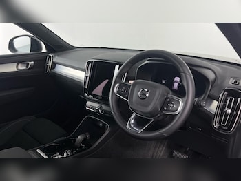 Used Volvo XC40 2025 for sale - 78899397: Photo
