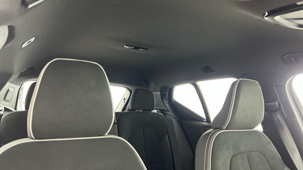 Used Volvo XC40 2025 for sale - 77982984: Photo 30