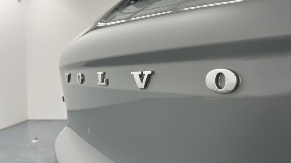 Used Volvo XC40 2025 for sale - 77982984: Photo 40