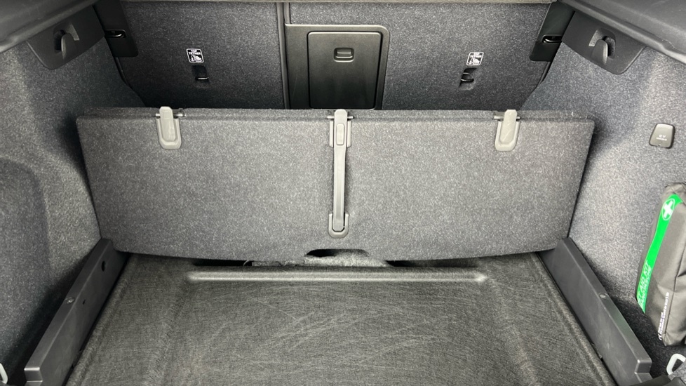 Used Volvo XC40 2025 for sale - 77982984: Photo 43