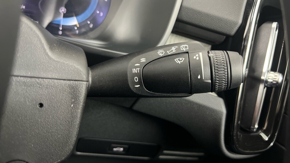 Used Volvo XC40 2024 for sale - 75763731: Photo 21