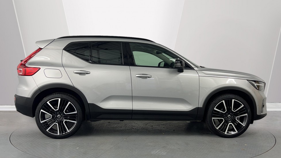 Used Volvo XC40 2024 for sale - 75763731: Photo 3