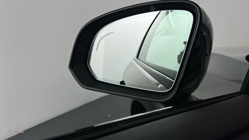 Used Volvo XC40 2024 for sale - 75763731: Photo 30