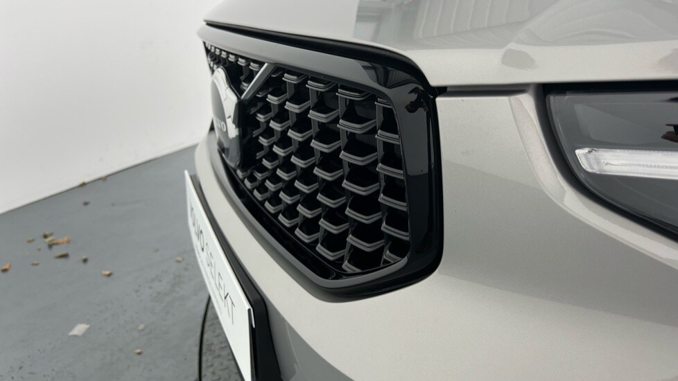 Used Volvo XC40 2024 for sale - 75763731: Photo 44