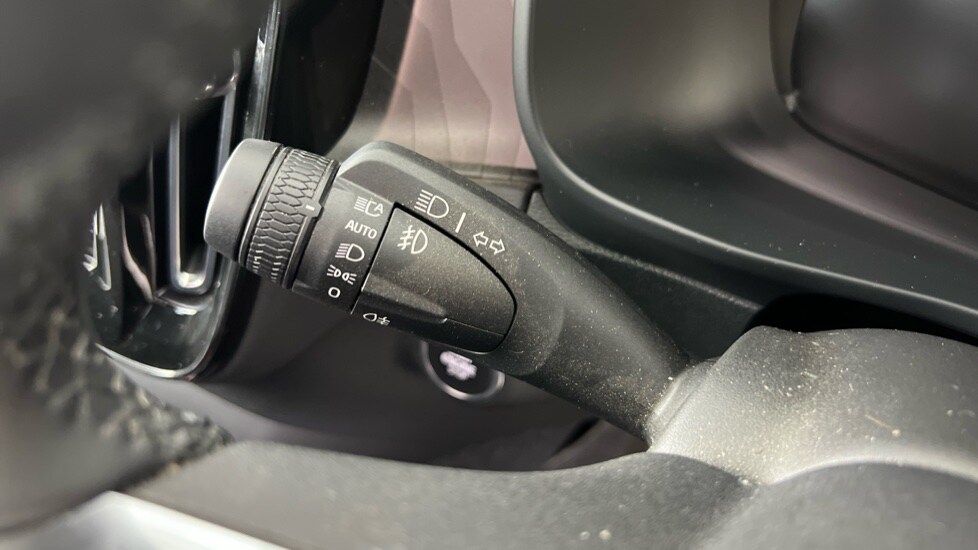 Used Volvo XC40 2023 for sale - 78022285: Photo 20