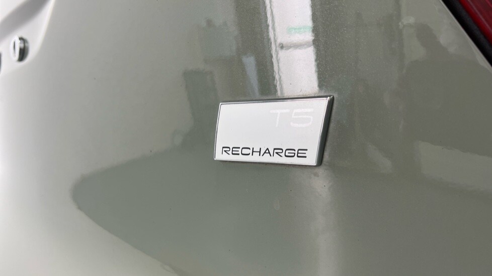 Used Volvo XC40 2023 for sale - 78022285: Photo 39