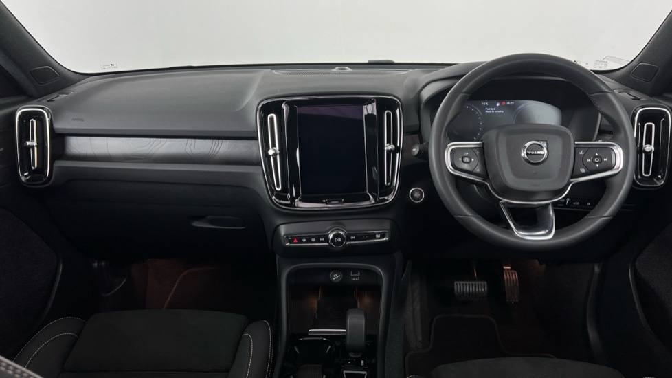 Used Volvo XC40 2023 for sale - 78022285: Photo 5