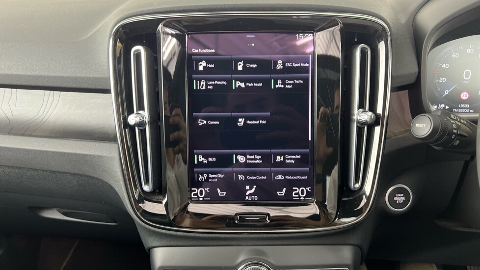 Used Volvo XC40 2023 for sale - 78022285: Photo 55