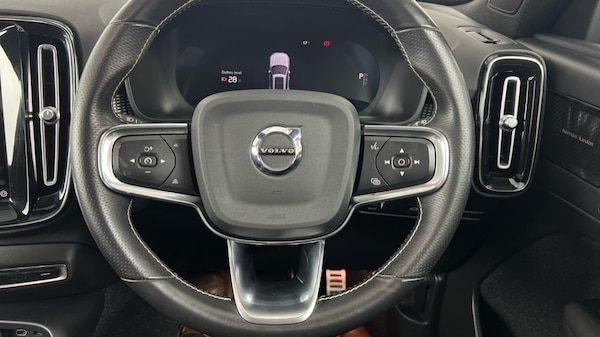 Used Volvo XC40 2021 for sale - 76203729: Photo 10