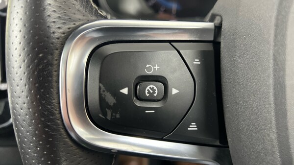 Used Volvo XC40 2021 for sale - 76203729: Photo 20