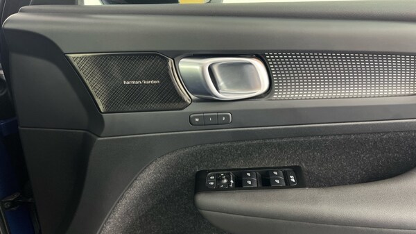 Used Volvo XC40 2021 for sale - 76203729: Photo 28