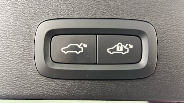 Used Volvo XC40 2021 for sale - 76203729: Photo 36