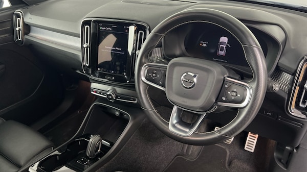 Used Volvo XC40 2021 for sale - 76203729: Photo 4