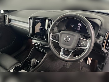 Used Volvo XC40 2021 for sale - 76203729: Photo