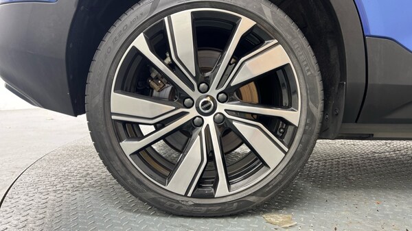 Used Volvo XC40 2021 for sale - 76203729: Photo 9