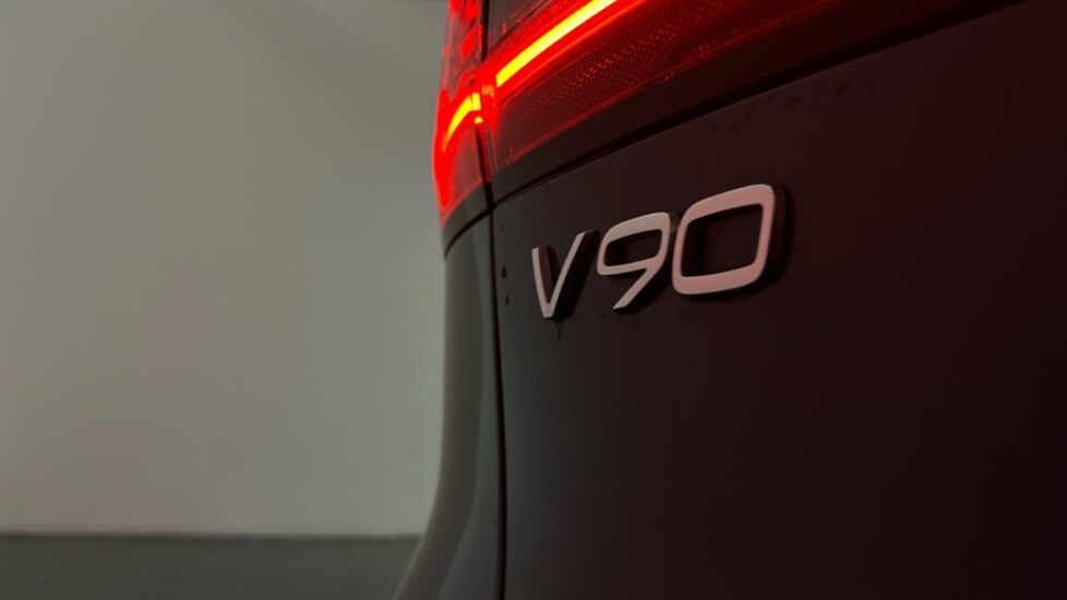 Used Volvo V90 2022 for sale - 76722201: Photo 37