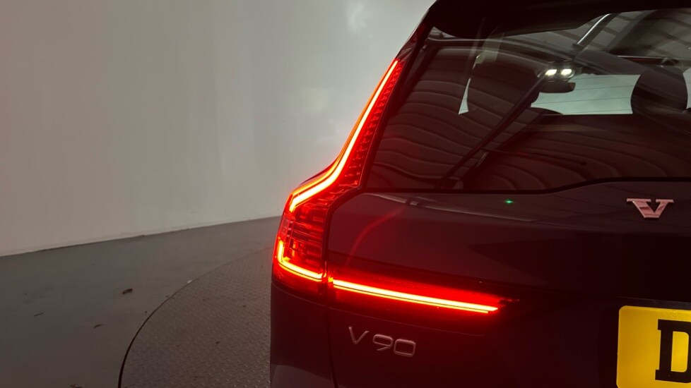 Used Volvo V90 2022 for sale - 76722201: Photo 40